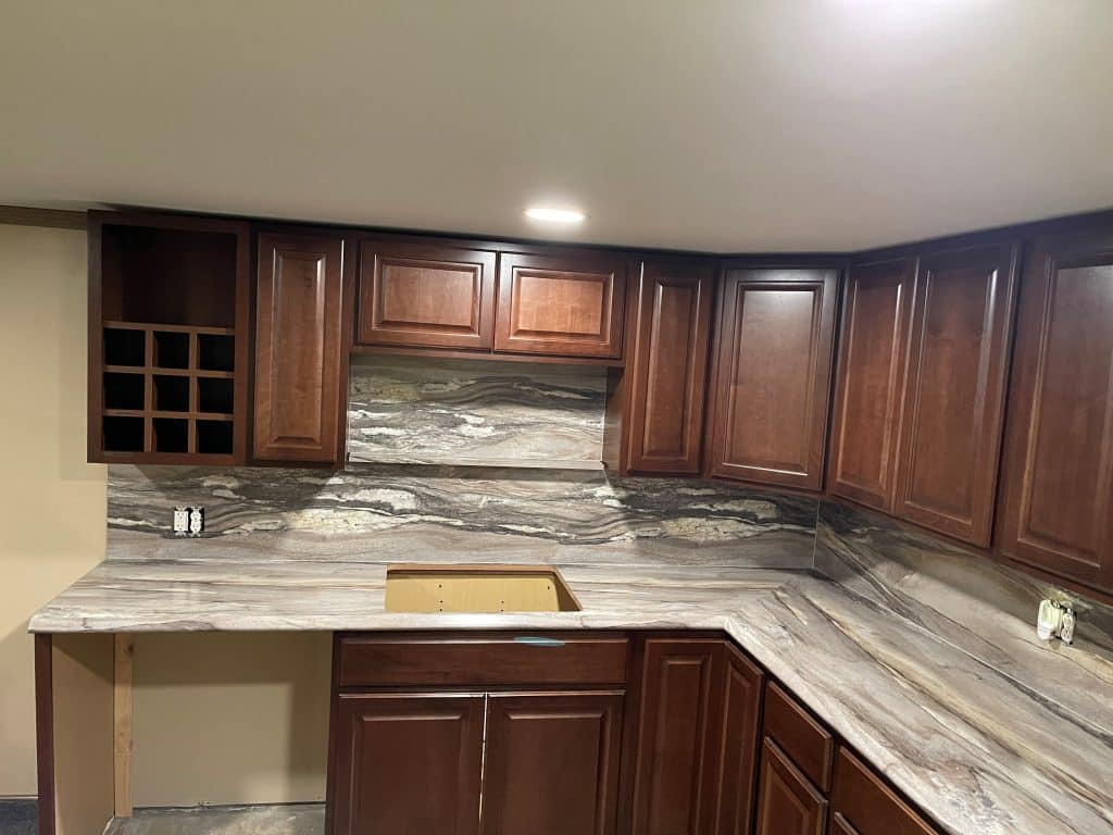 Laminate Counter top with Full Height Backsplash Phoenix & Tops